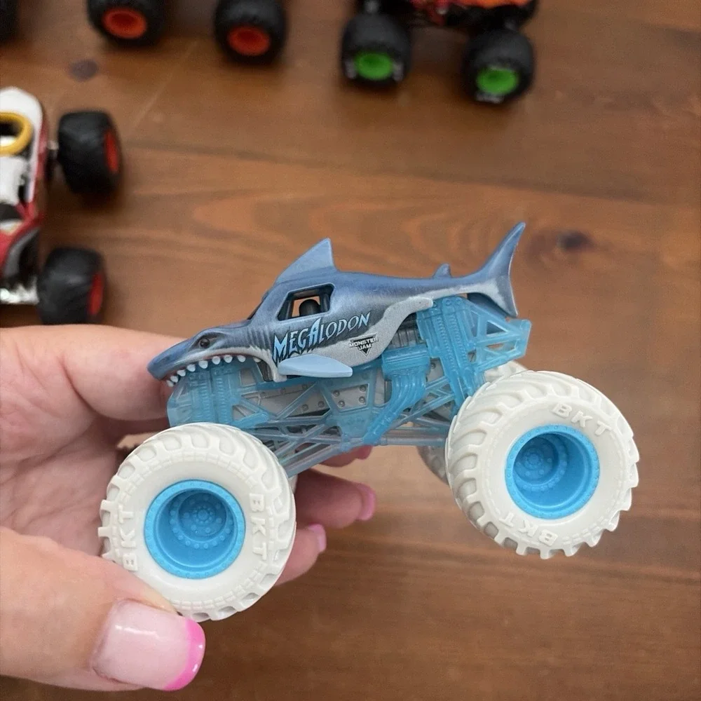 Hot Wheels Monster Jam Lot Of 5 Diecast 1:64 Scale Monster Trucks